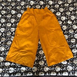 Mustard Yellow Wide-Leg Pants - Sz. M